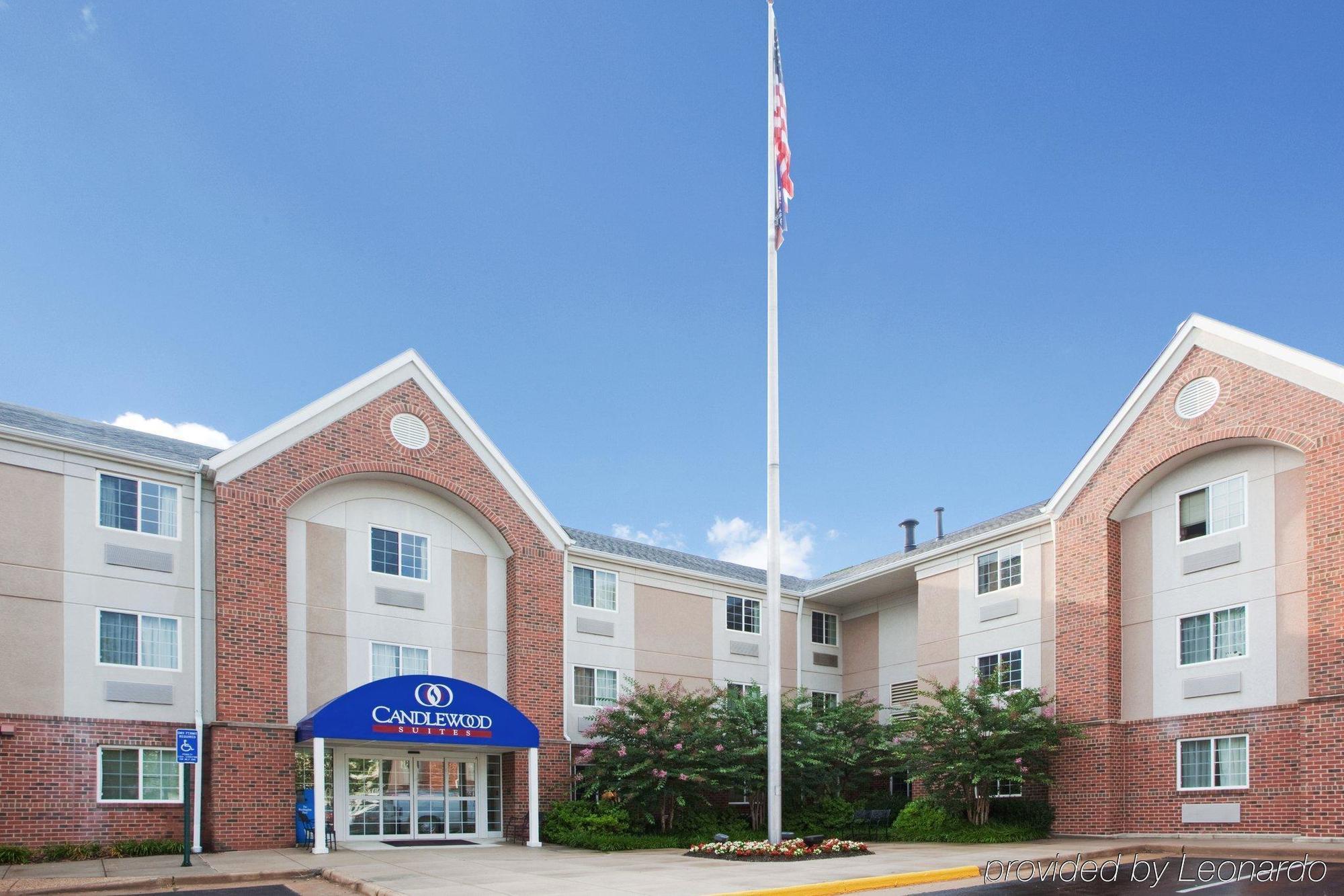 Candlewood Suites Washington-Fairfax By Ihg Exterior foto