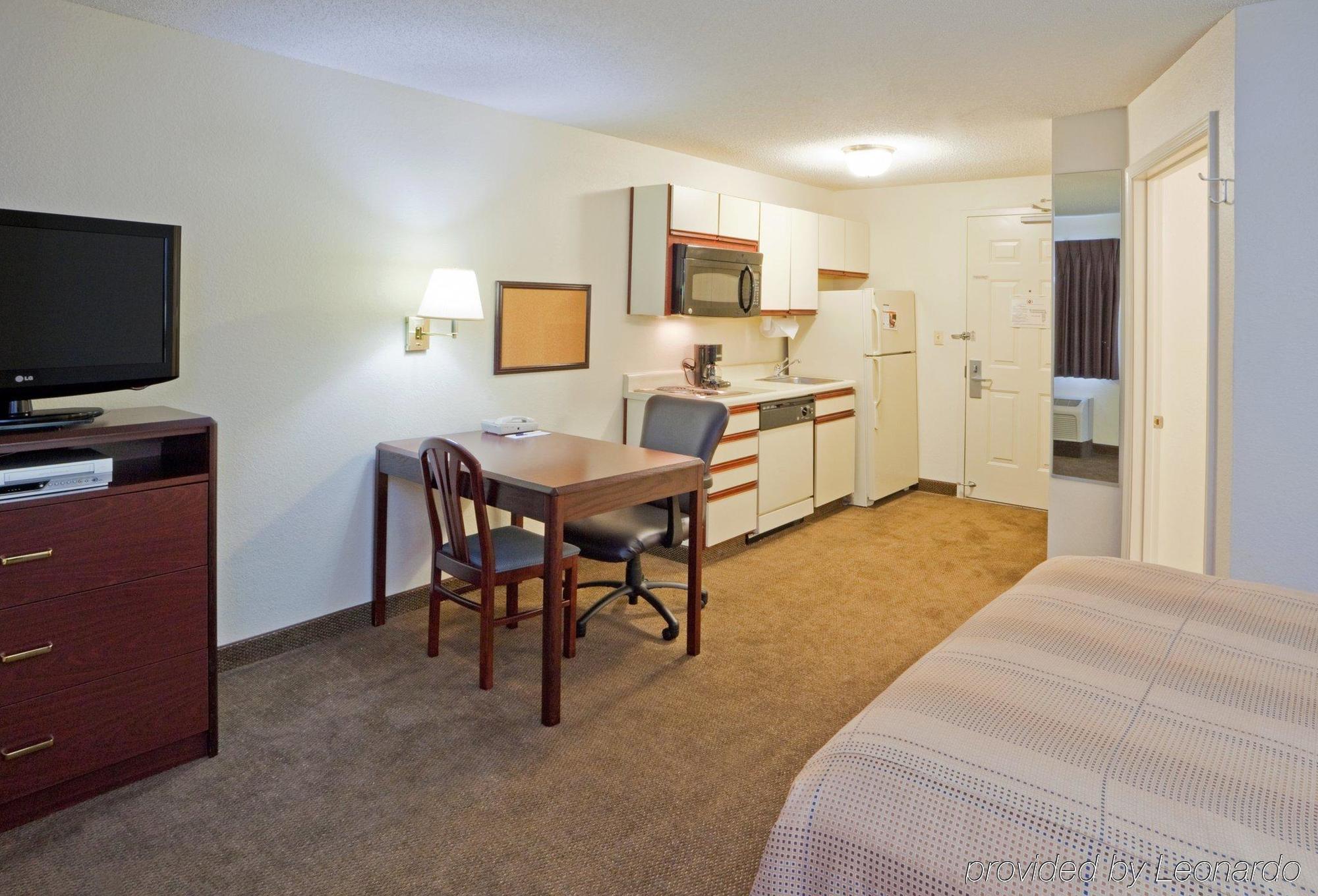 Candlewood Suites Washington-Fairfax By Ihg Exterior foto