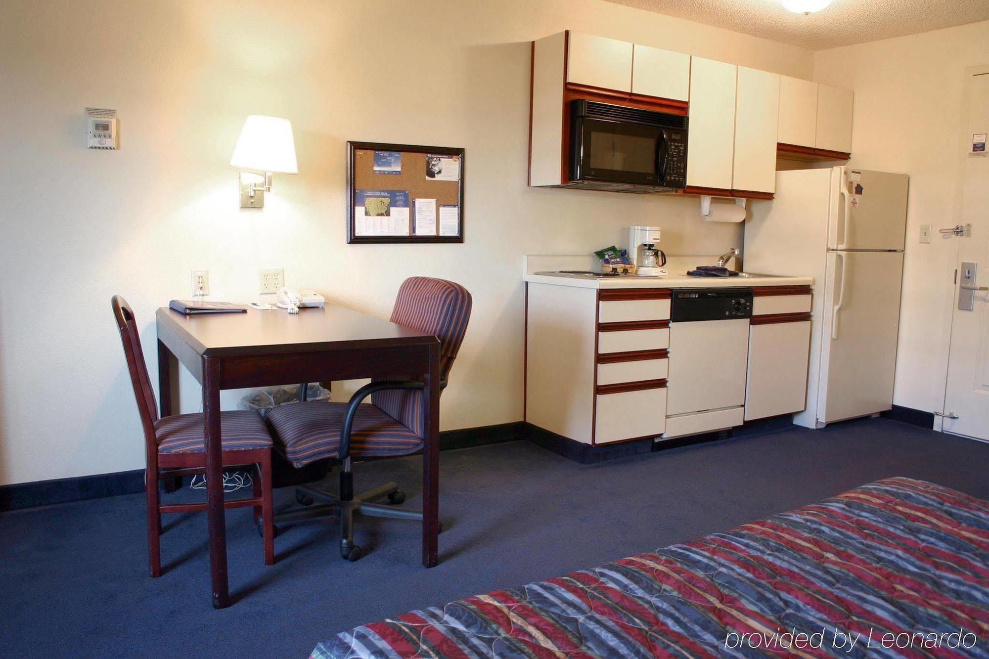 Candlewood Suites Washington-Fairfax By Ihg Exterior foto