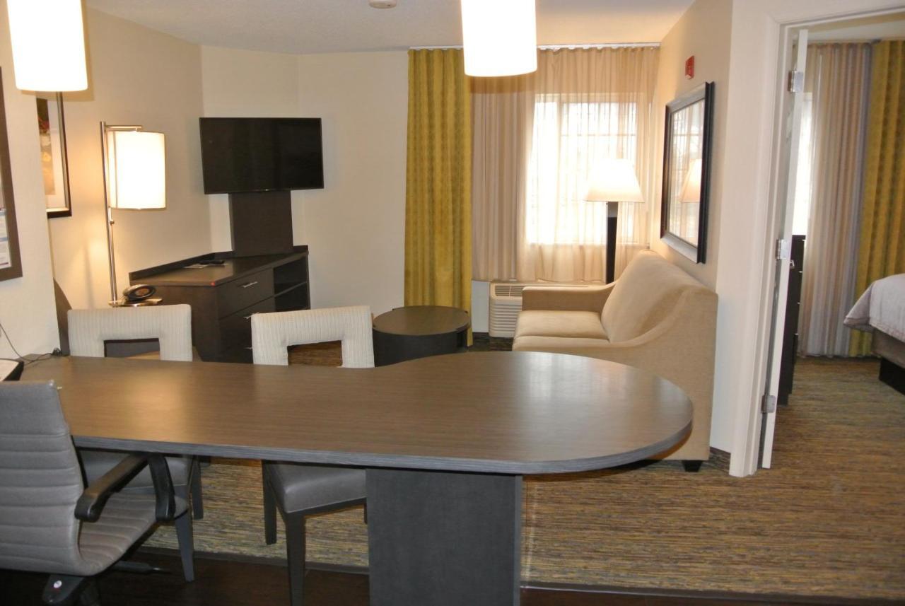 Candlewood Suites Washington-Fairfax By Ihg Exterior foto