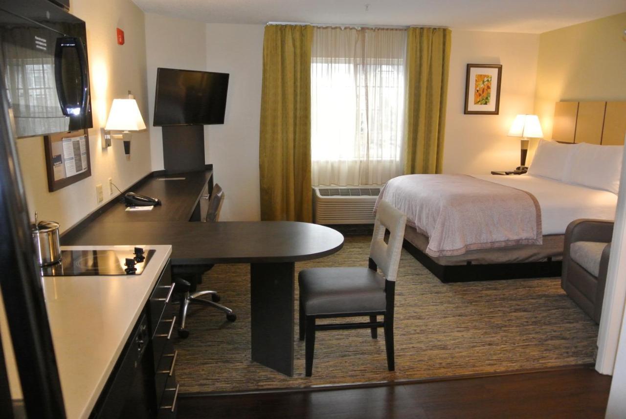 Candlewood Suites Washington-Fairfax By Ihg Exterior foto